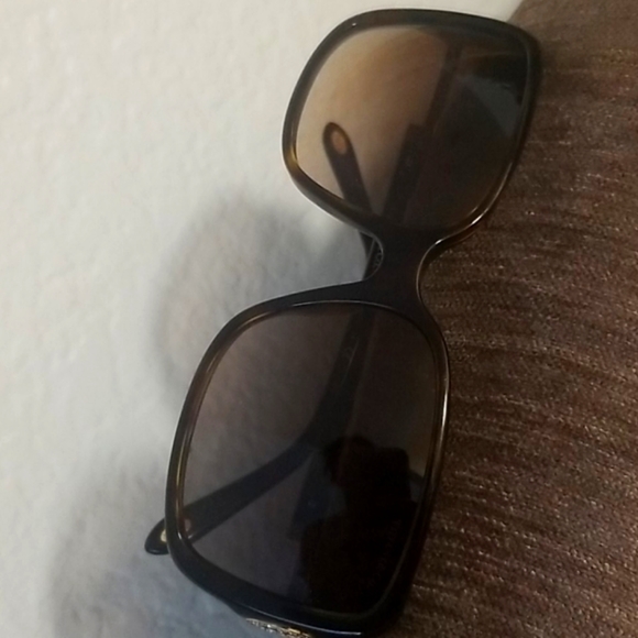 Tiffany & Co Sunglasses SKU:TF4043B8015/3B 56 16 135 3N - Picture 8 of 8